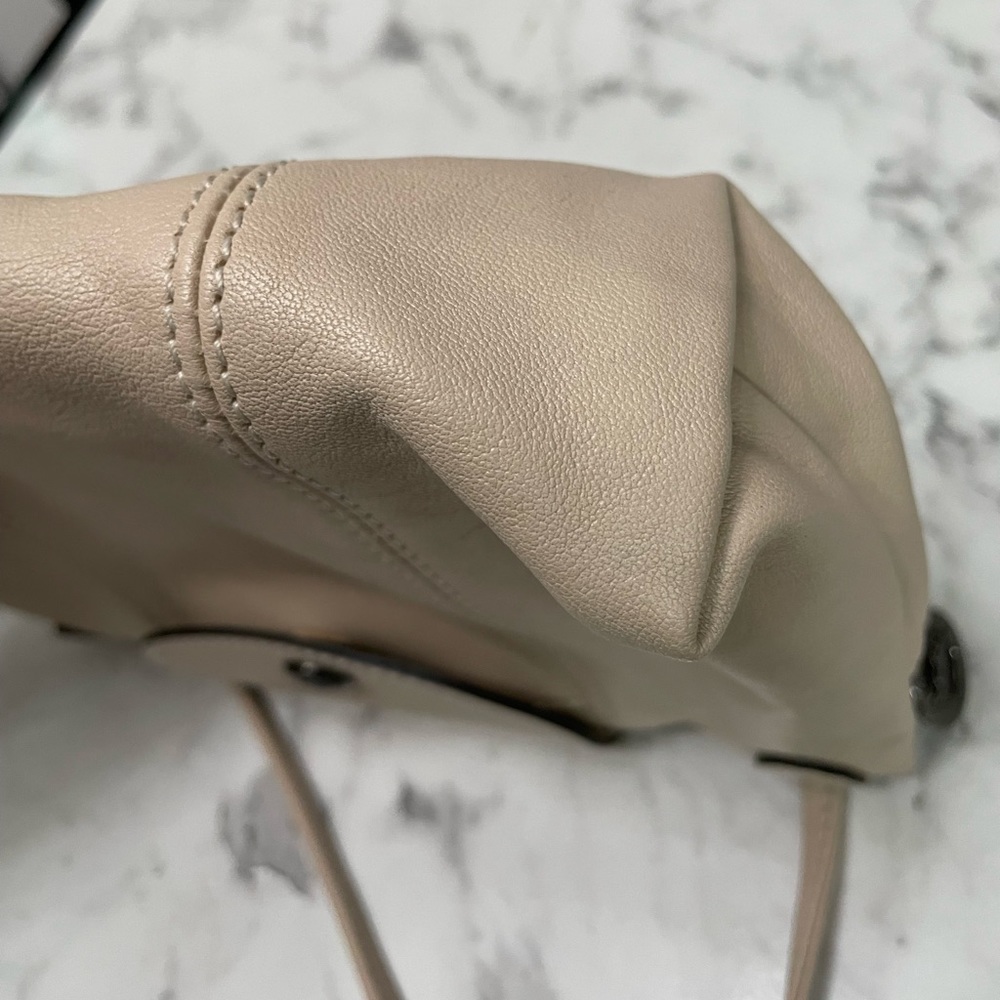 Authentic Long champ crossbody bag - Picture 7 of 14